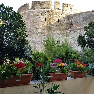 Frida's House In Old Town Apartment Thessaloniki